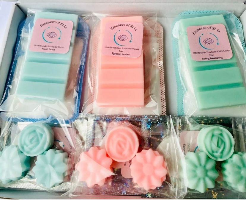 Luxury Home Fragrance Hamper ~ Golden Breeze Edition - Highly scented, long lasting soy wax melts, vacuum discs and carpets fresheners in Egyptian Amber, Fresh Linen & Spring Awakening. Vegan friendly, cruelty free home fragrance. Handmade in St Ives, Cornwall