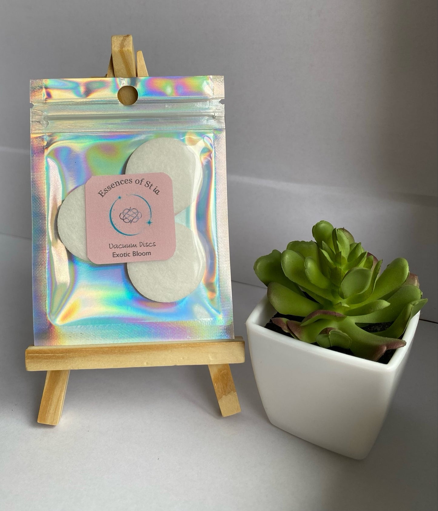 Exotic Bloom Vacuum Discs - Vibrant, floral scent for vegan, cruelty free, eco-luxury home fragrance. Highly Scented and long lasting. 